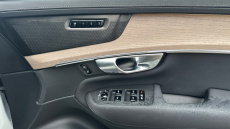 Volvo XC90 2.0 T8 PHEV Plus Dark 5dr AWD Geartronic Estate